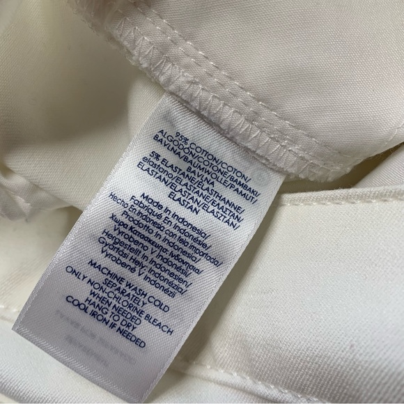 CHAPS Slimming Fit White Stretch Capri Pants Cropped - NEW with tags - Size 12 - Picture 7 of 11